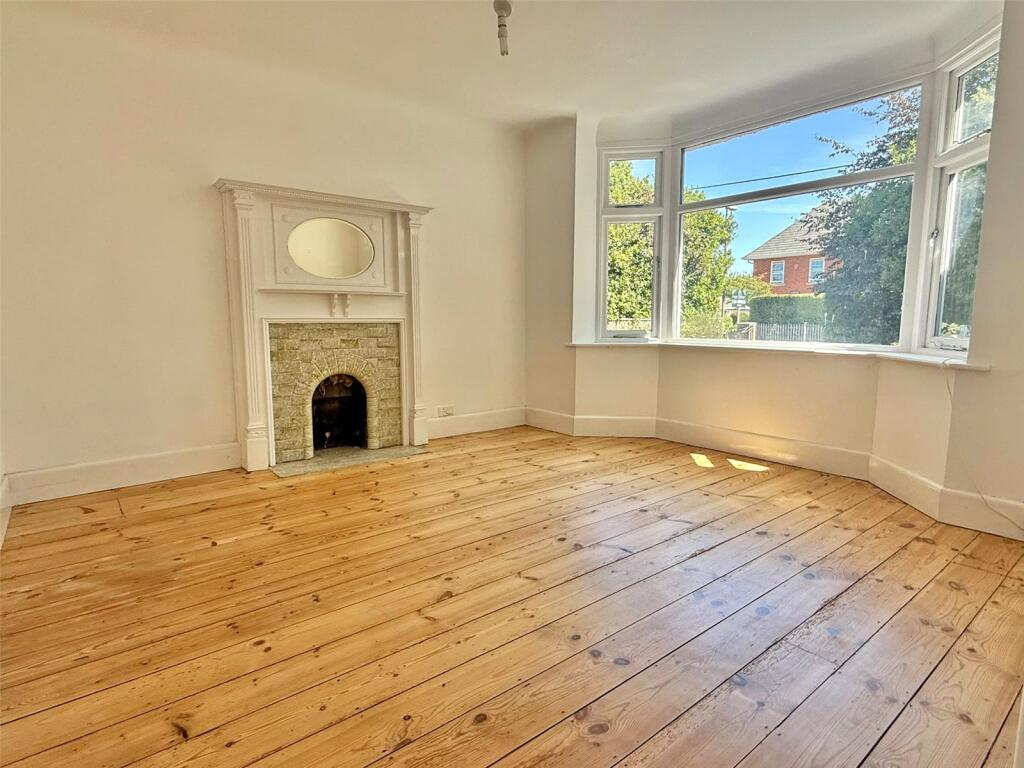 House in New Forest, Milford-on-Sea - View 4