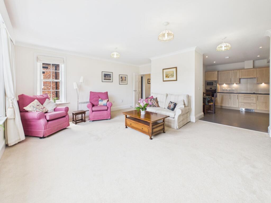 Apt 6, Boughton Hall Filkins Lane, Chester - CH3 5BG photo 3