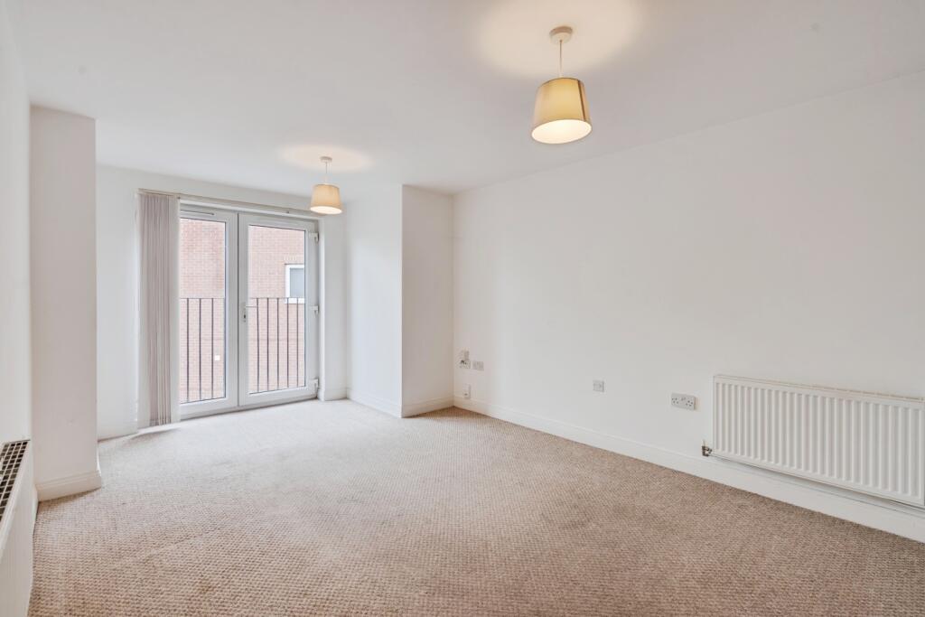 Apartment in Bolton, Greater Manchester - View 3