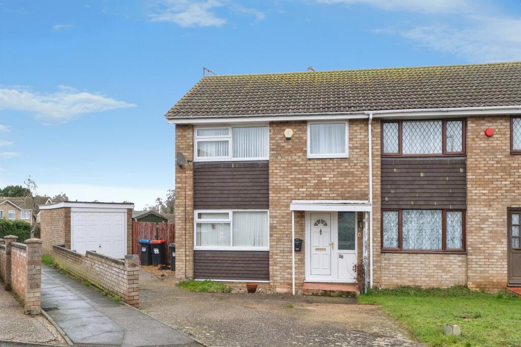 Main image of property: Linford Avenue, Newport Pagnell