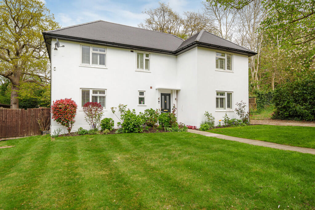 Main image of property: Avior Drive, Northwood, Hertfordshire