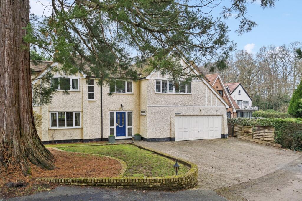 Main image of property: Cageswood Drive, Farnham Common, SL2