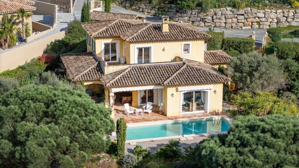 Main image of property: Provence-Alps-Cote d`Azur, Var, Ste-Maxime