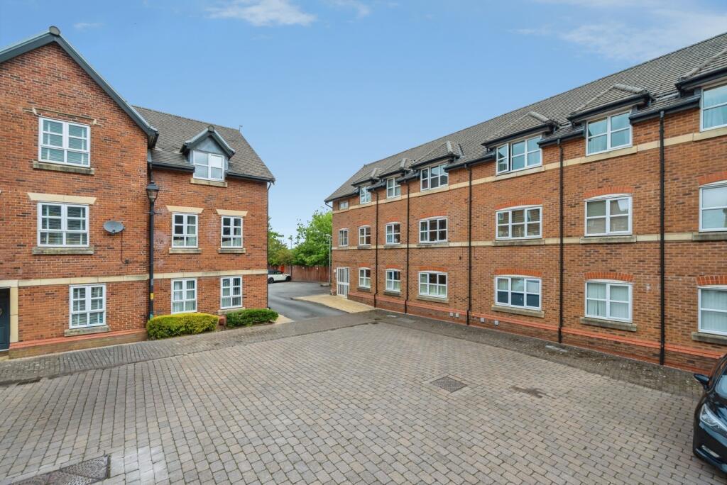 Main image of property: Springbank Gardens, LYMM, Cheshire, WA13