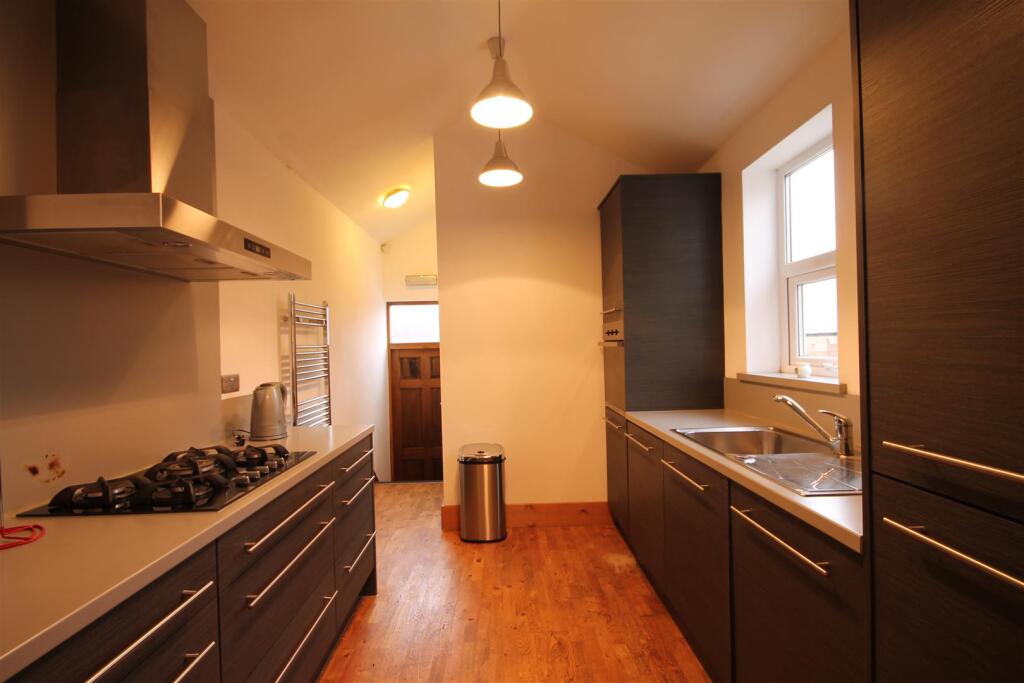 Apartment in Newcastle upon Tyne - View 2