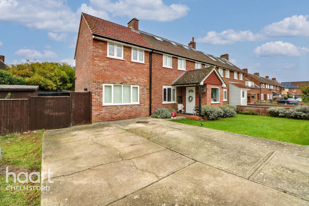 5-bed semi-detached on Park View Crescent, Chelmsford, £550,000