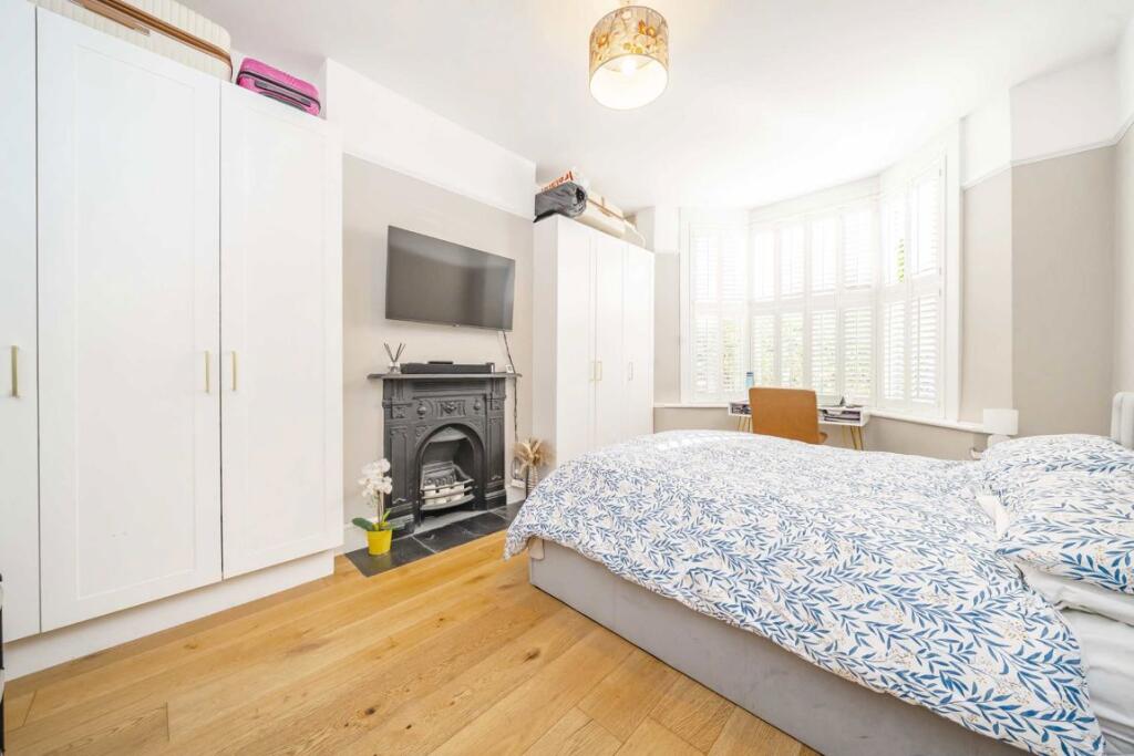 Apartment in London, West Ealing, Hanwell - View 3