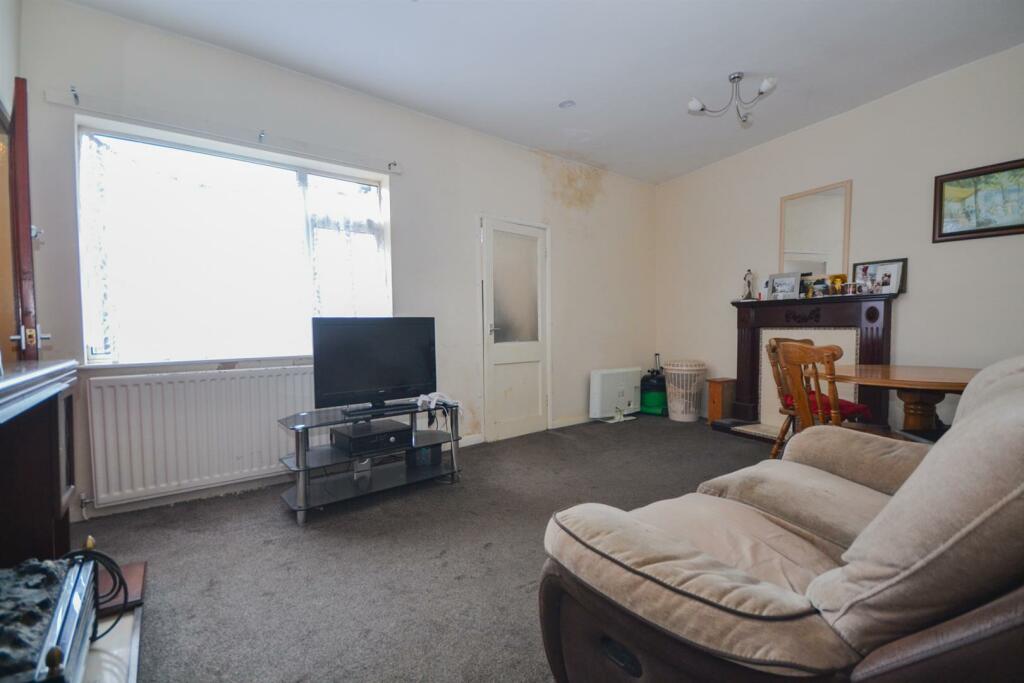 Boosbeck Road, Skelton-In-Cleveland photo 3