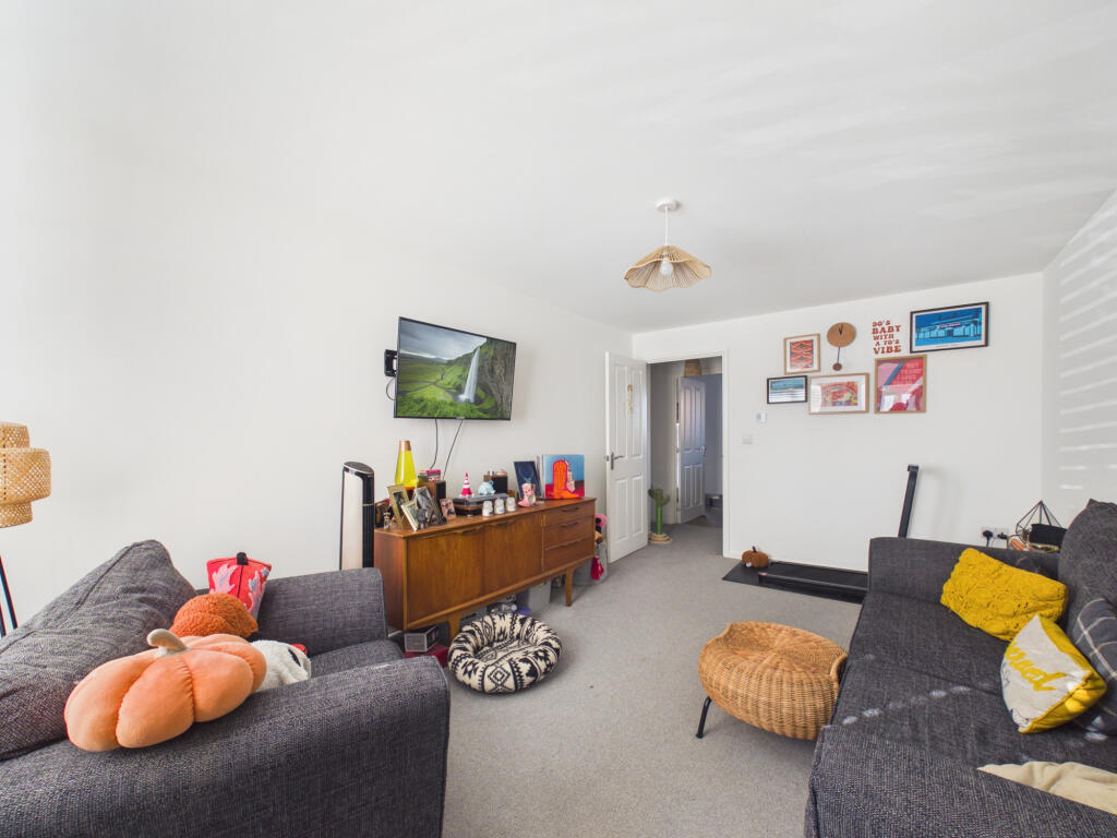 Harbottle Way, Kingswood, Hull, HU7 photo 2