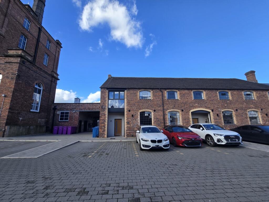 Main image of property: Tolson Court, Tamworth, Staffordshire