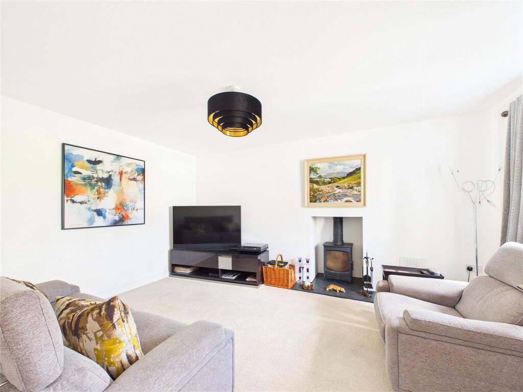 House in Worcester - View 3