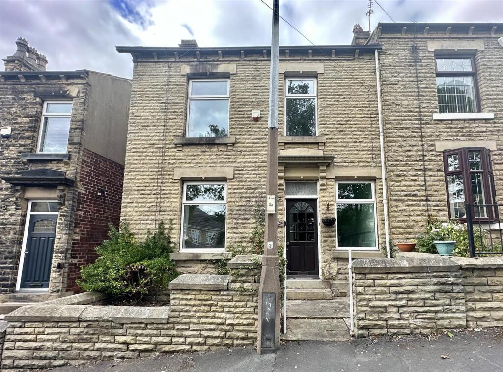 Main image of property: Ings Road, Heckmondwike
