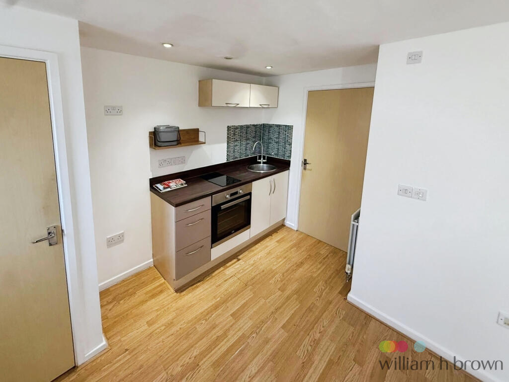 Apartment in Lincoln, Lincolnshire - View 3