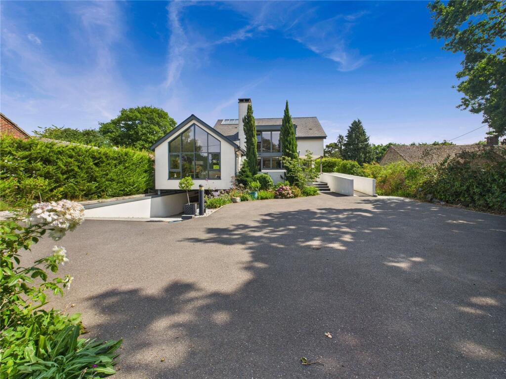 4-bed detached on Dedham Road, Ardleigh, Colchester, CO7, £900,000