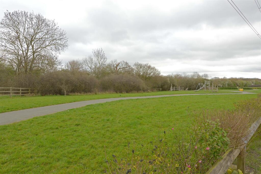 Sallet Grove, Archery Fields, Shrewsbury photo 2