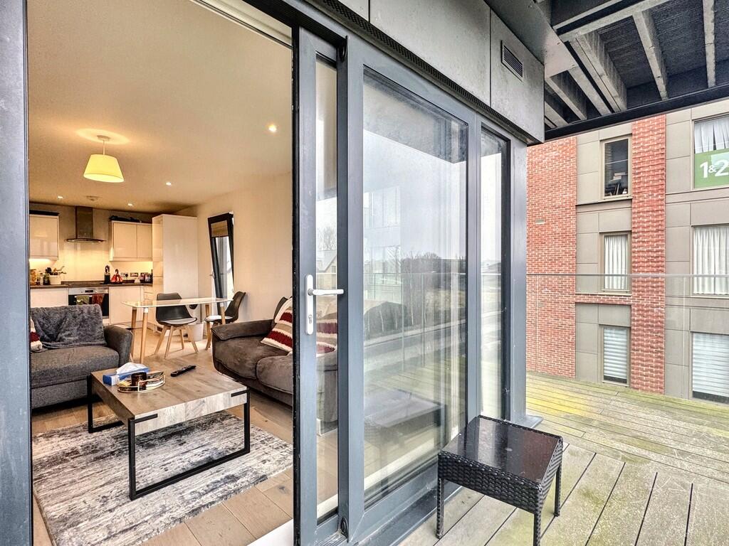 Apartment in Ashford, Kent - View 5