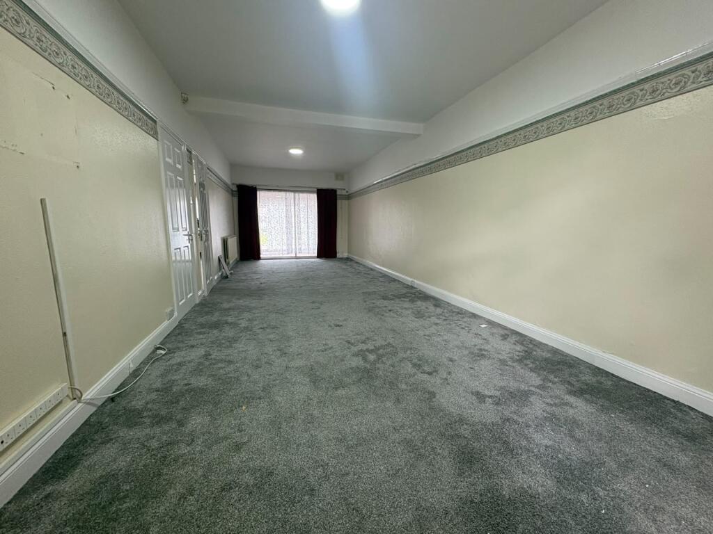 House in Leicester, Mowmacre Hill - View 5