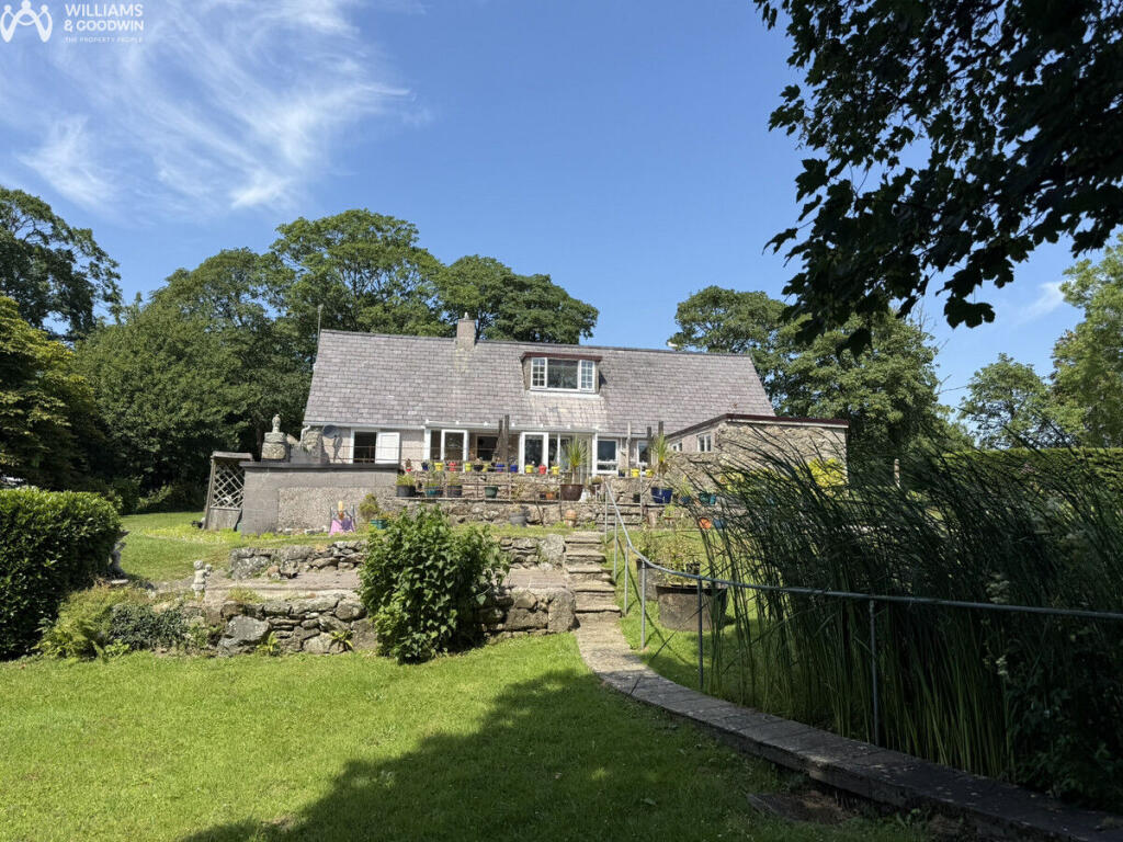 Clai Road, Llangefni, Anglesey, LL77 photo 2
