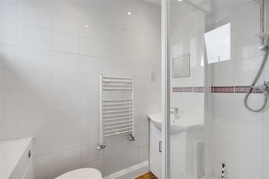 Apartment in London - More