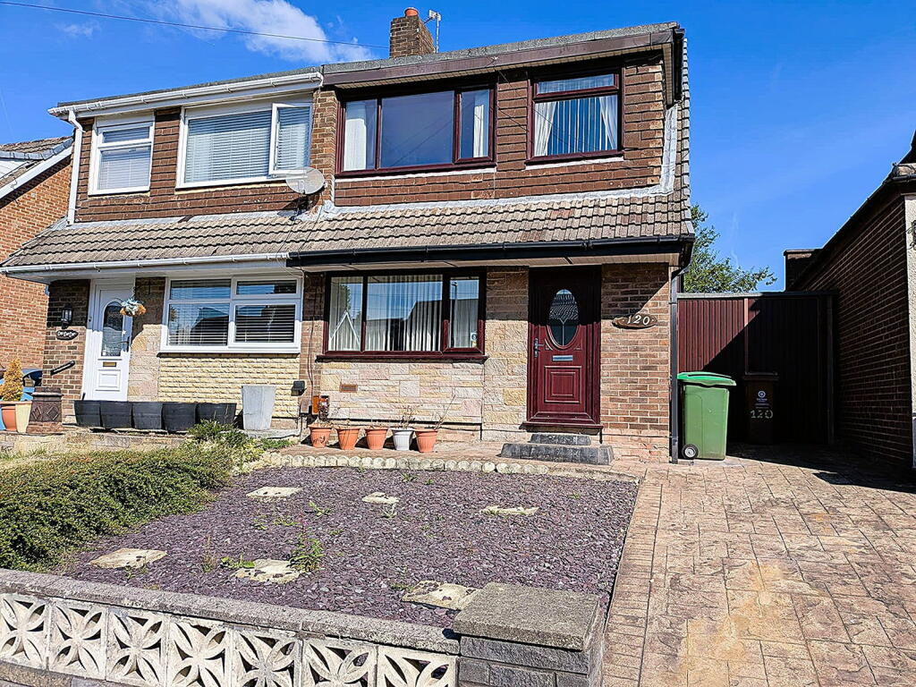 3-bed semi-detached on 120 Rydal Avenue, Chadderton, Oldham, OL9 0QX, £230,000