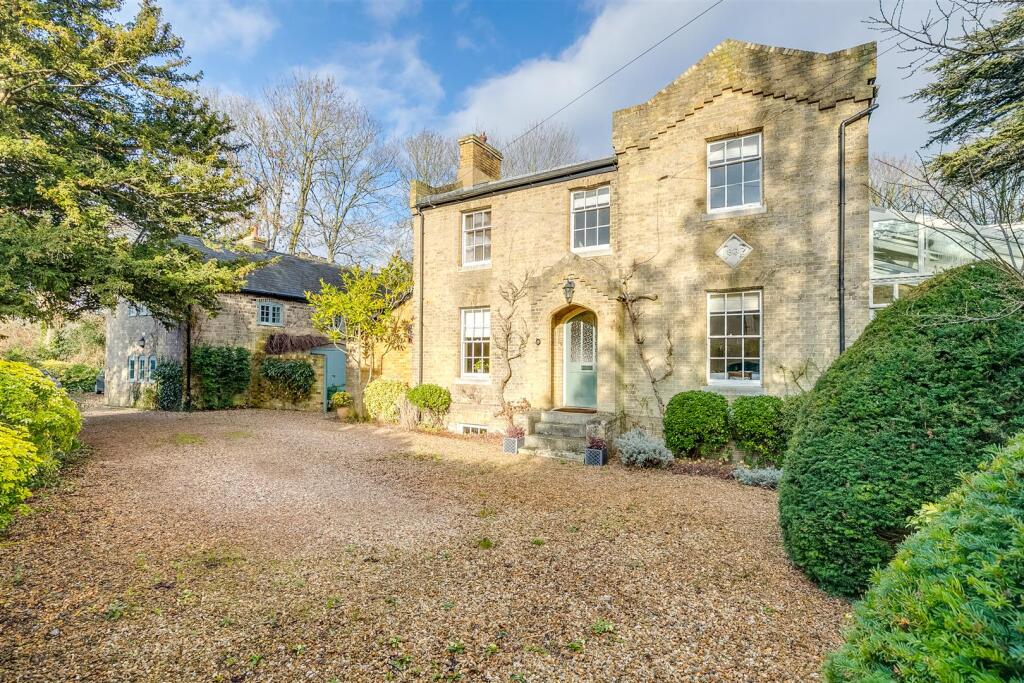 4-bed detached on Church Lane, Letchworth Garden City, £1,295,000