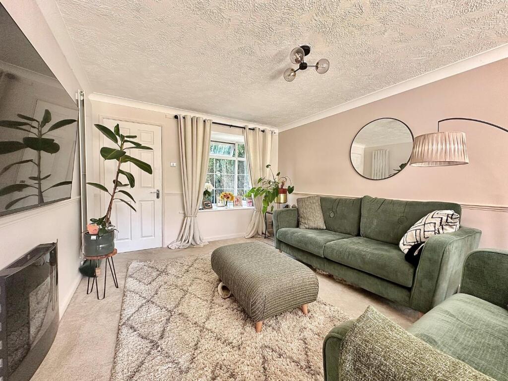 Shedfield Way, East Hunsbury, Northampton NN4 - View 2