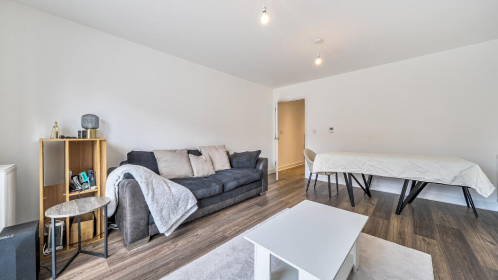 House in Ilford - View 3