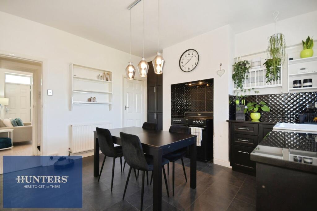 House in Chesterfield, Brimington Common, Brimington - More