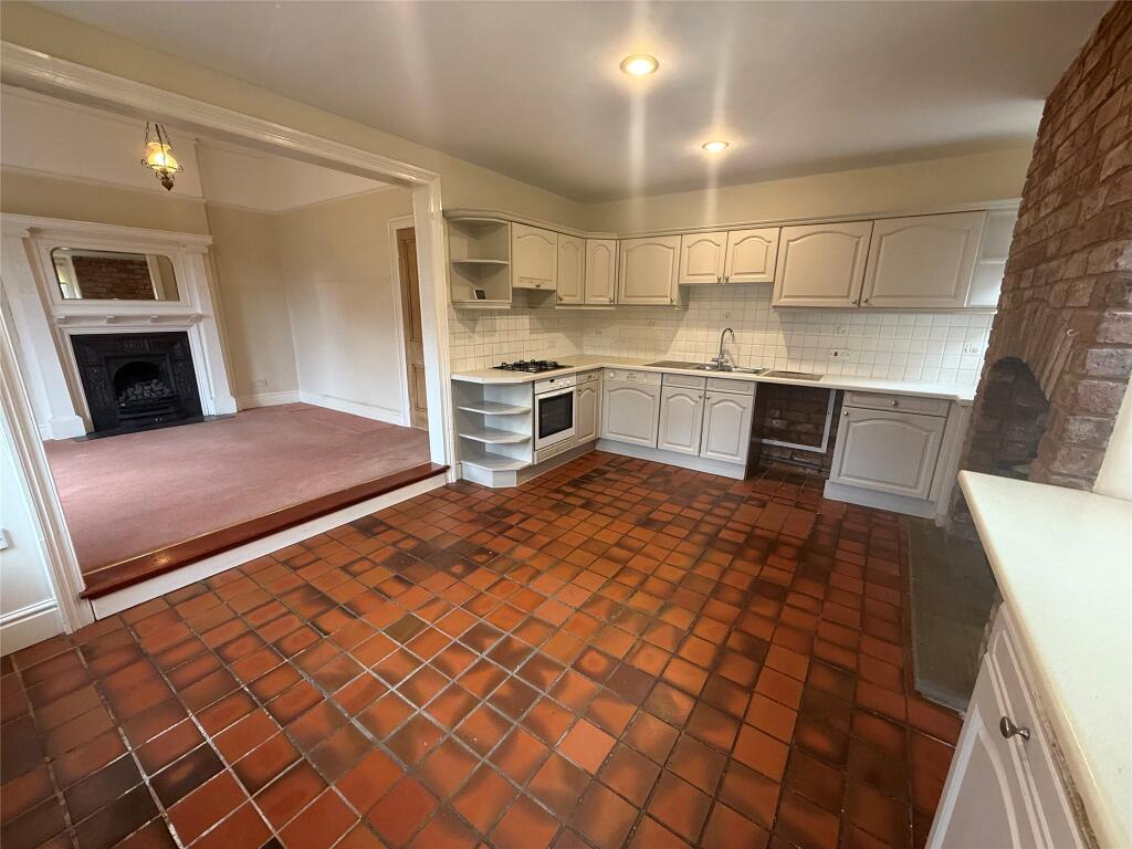 Westbourne Grove, West Kirby, Wirral, Merseyside, CH48 photo 4