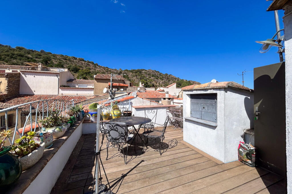 Main image of property: Provence-Alps-Cote d`Azur, Var, La Garde-Freinet