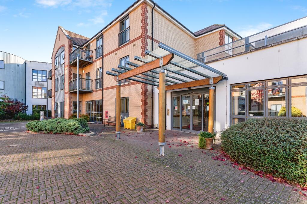 Main image of property: Wellbrook Way, Girton, Cambridge, Cambridgeshire, CB3