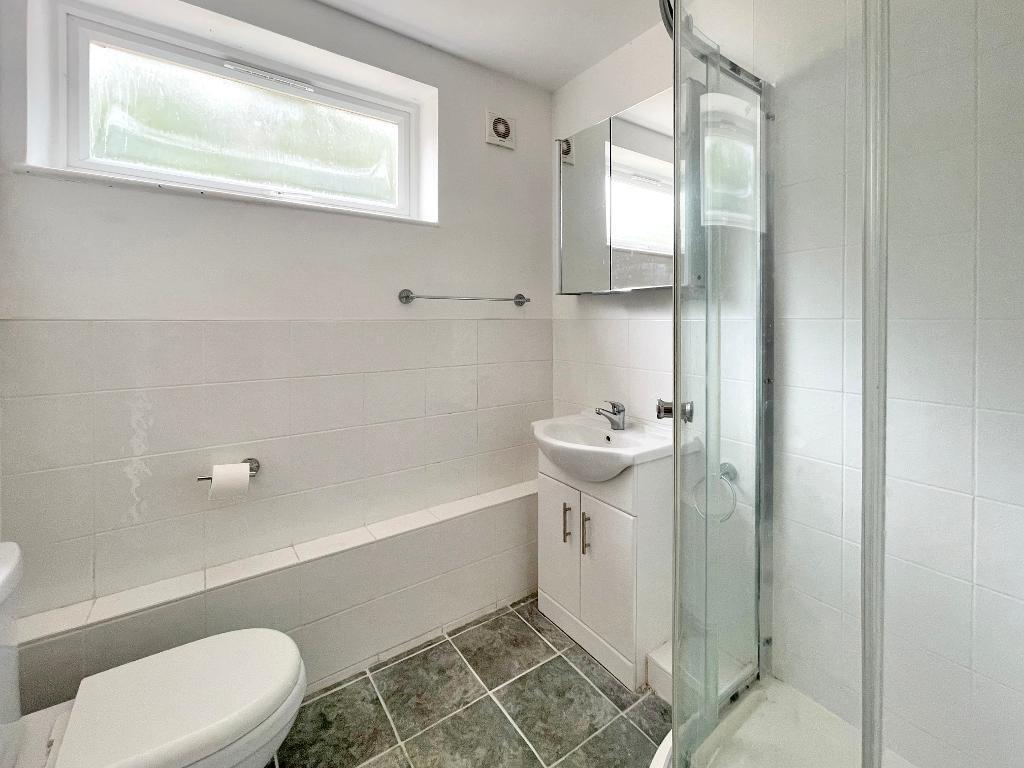 Apartment in Croydon - View 4