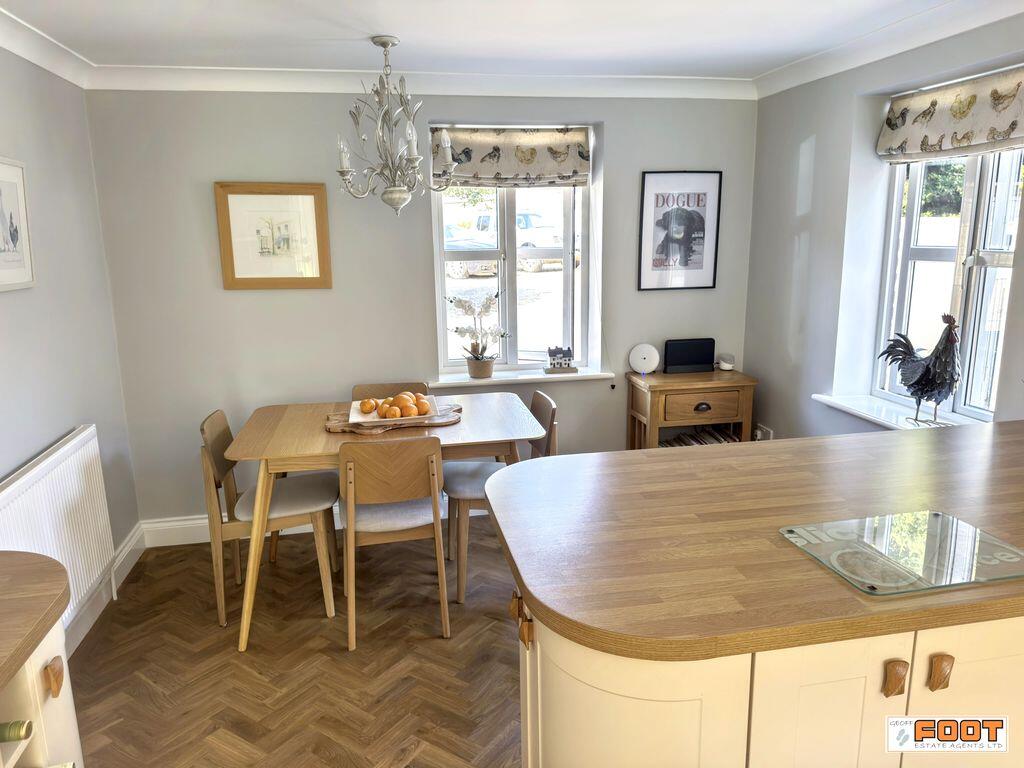 House in Havant, Hampshire - View 4