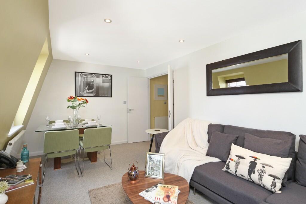 Apartment in London, Marylebone - View 5