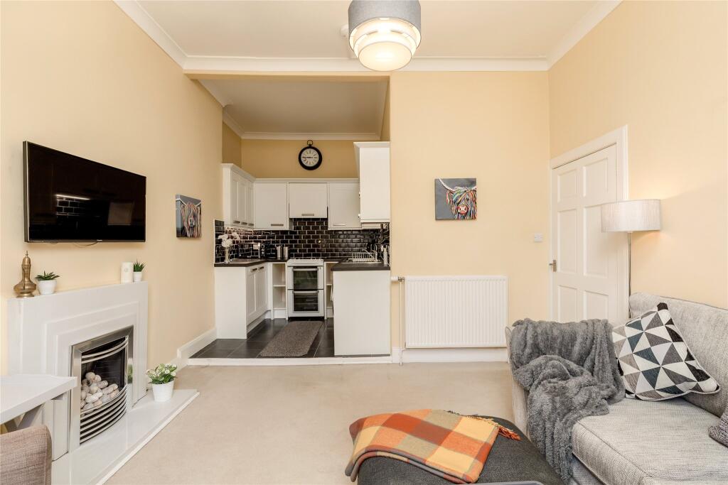 Apartment in Edinburgh, Morningside - View 5