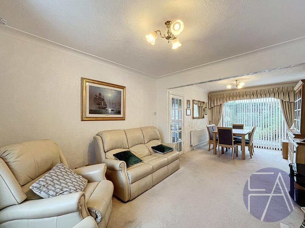St. Clair Drive, Southport, Merseyside, PR9 7LF photo 3