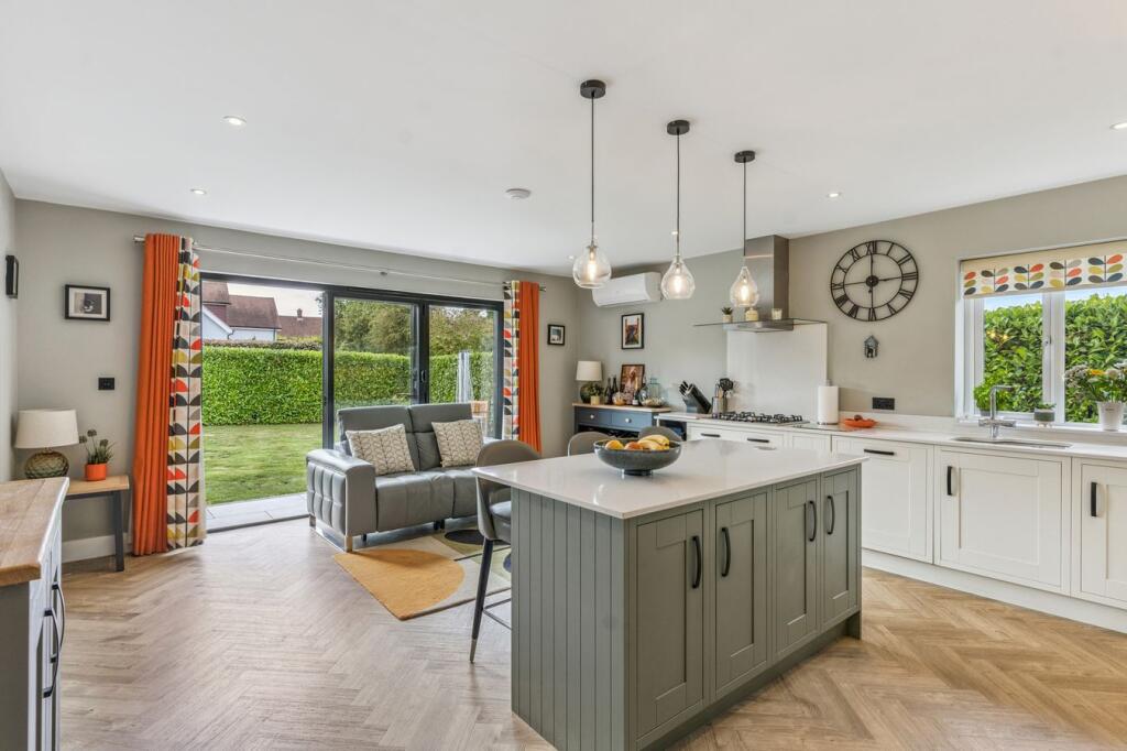House in Stevenage - View 3