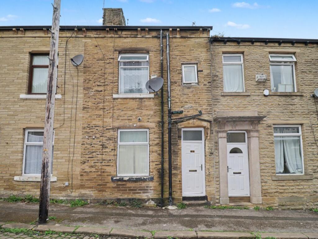 Main image of property: 10 Copley Street, Bradford, West Yorkshire, BD5 9HX