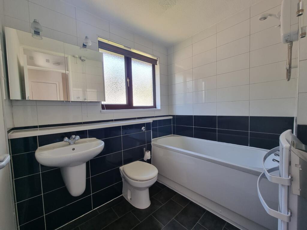 House in Cardiff, Pentrebane, Fairwater - View 4
