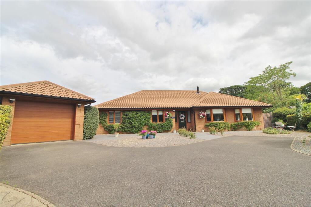 Main image of property: The Rowans, Oasby, Grantham