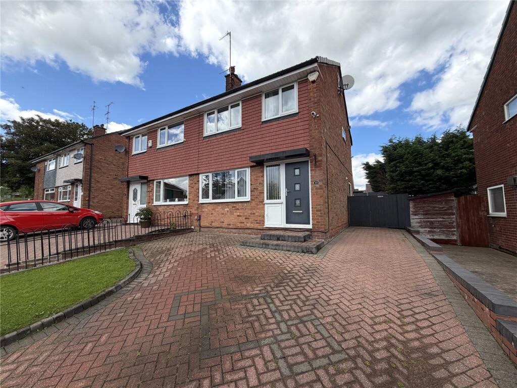Main image of property: Cherwell Avenue, Heywood, Greater Manchester, OL10