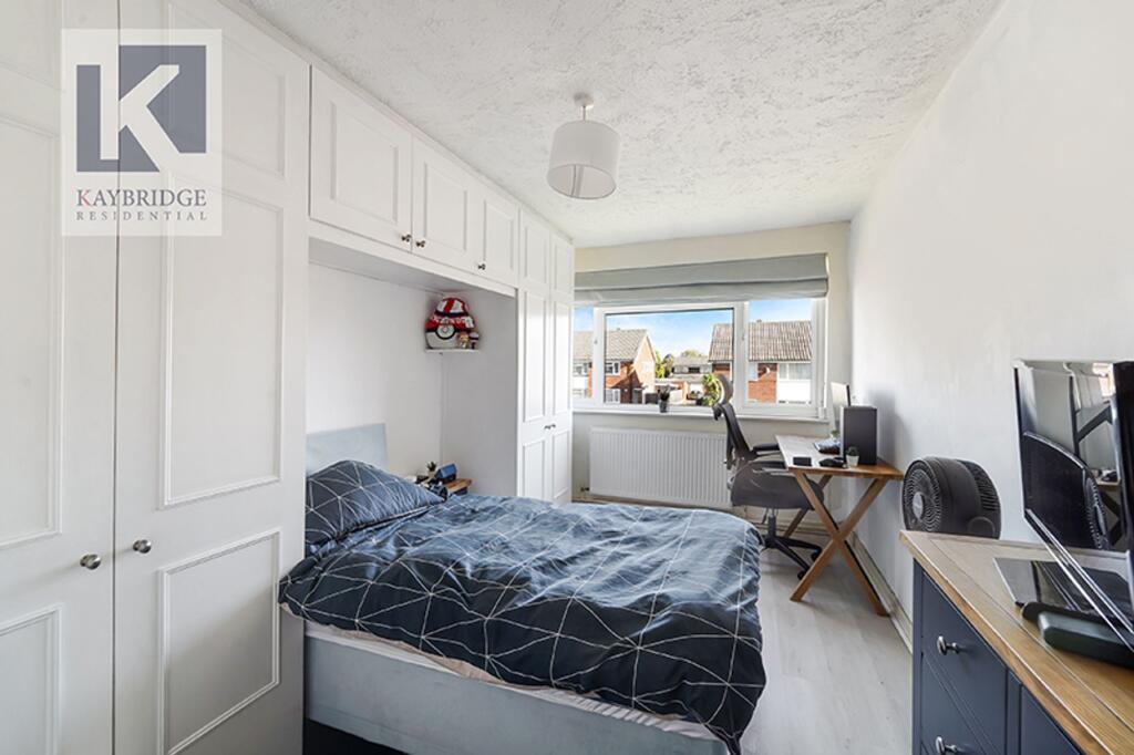 Apartment in Kingston upon Thames - More