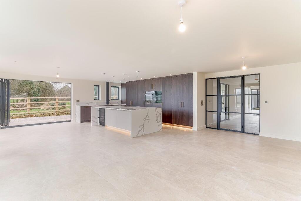 House in Harrogate - View 4