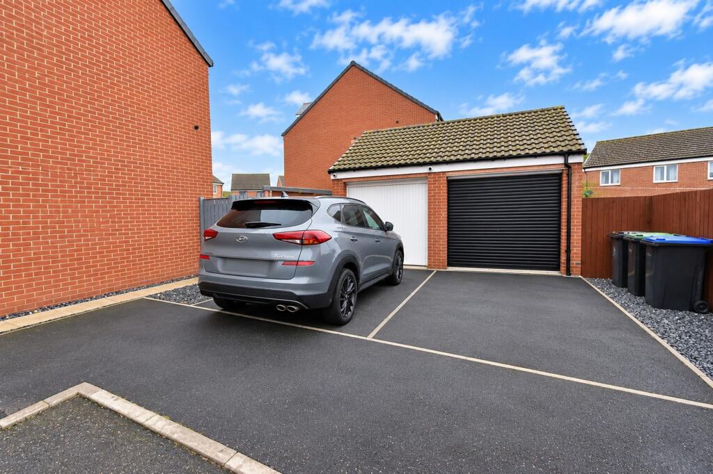House in Durham - View 5