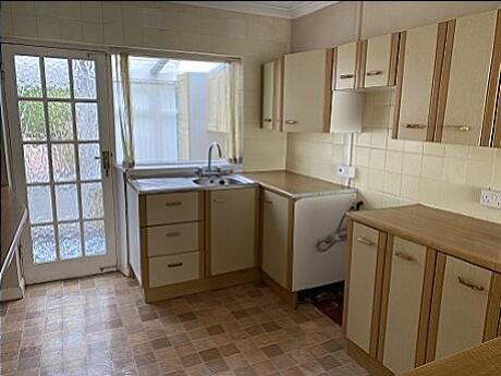 House in Wolverhampton - View 4