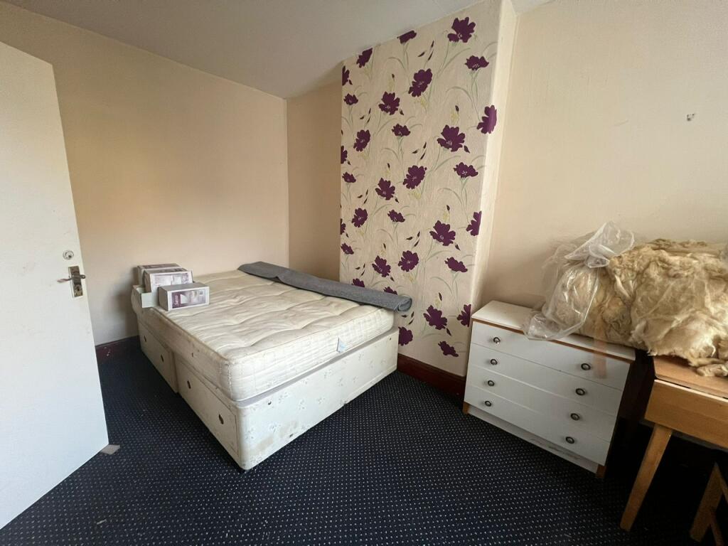 Clarendon Road, Morecambe, LA4 4HT photo 3