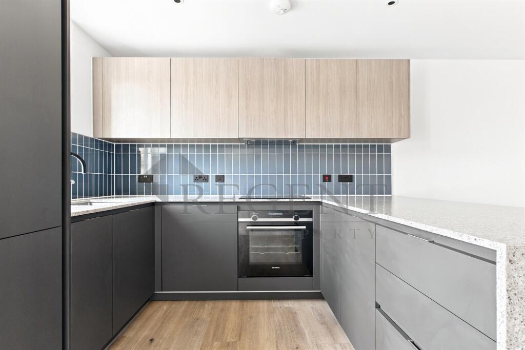 Apartment in London - View 4