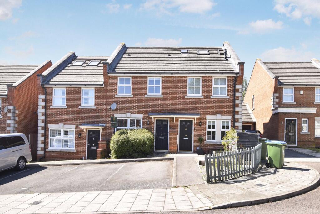 Main image of property: Howerd Way London SE18