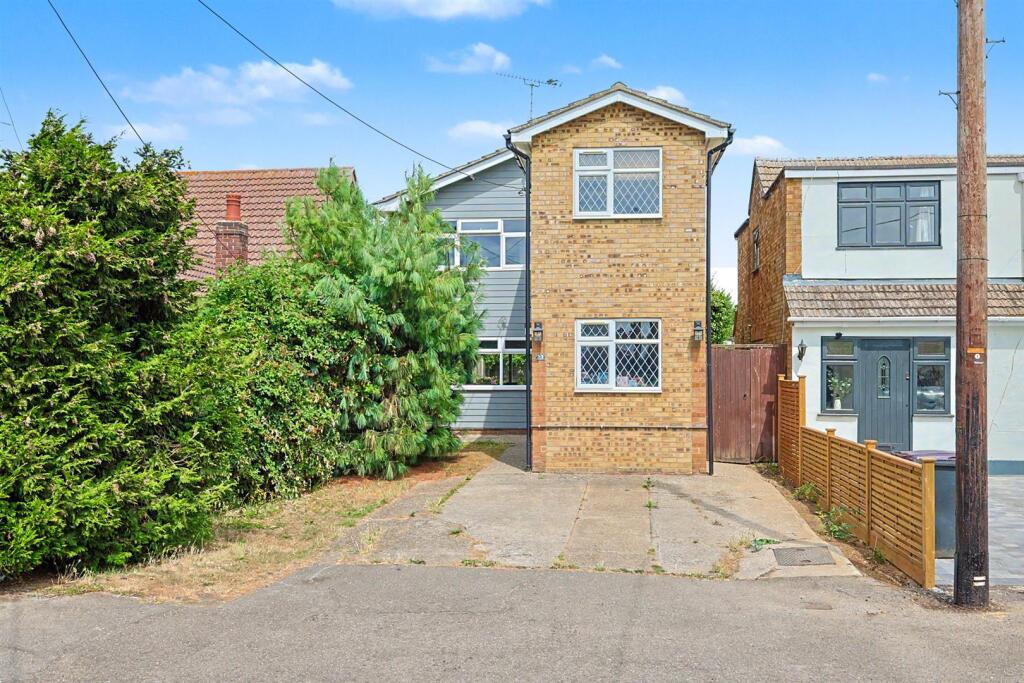 Main image of property: Orchard Avenue, Hockley, Essex, SS5 5BA