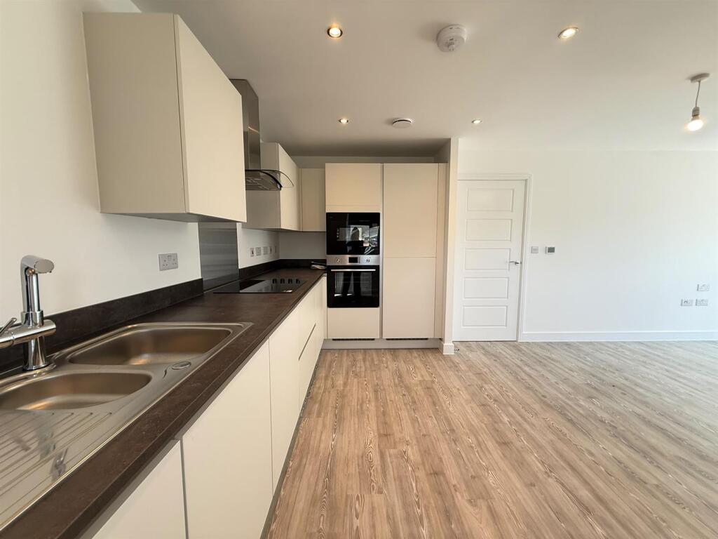 Main image of property: Stonehaven, Ebbsfleet, DA10